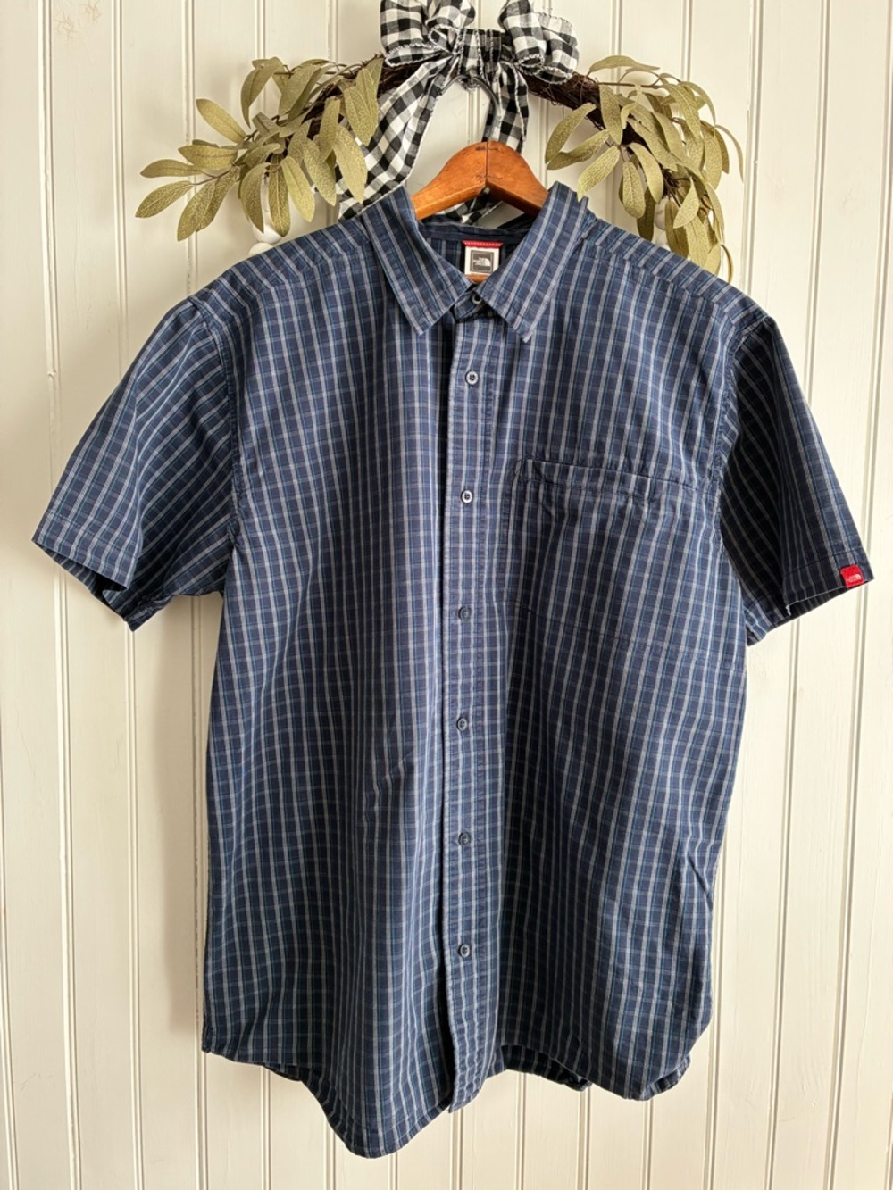 Mens XXL North Face Short Sleeved Shirt